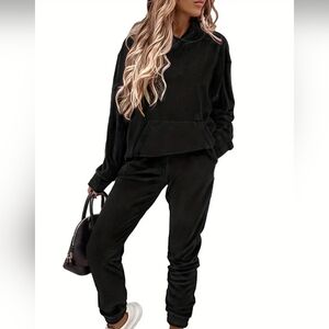 NEW! 2-Piece Velvet Jogger Hoodie Set Black